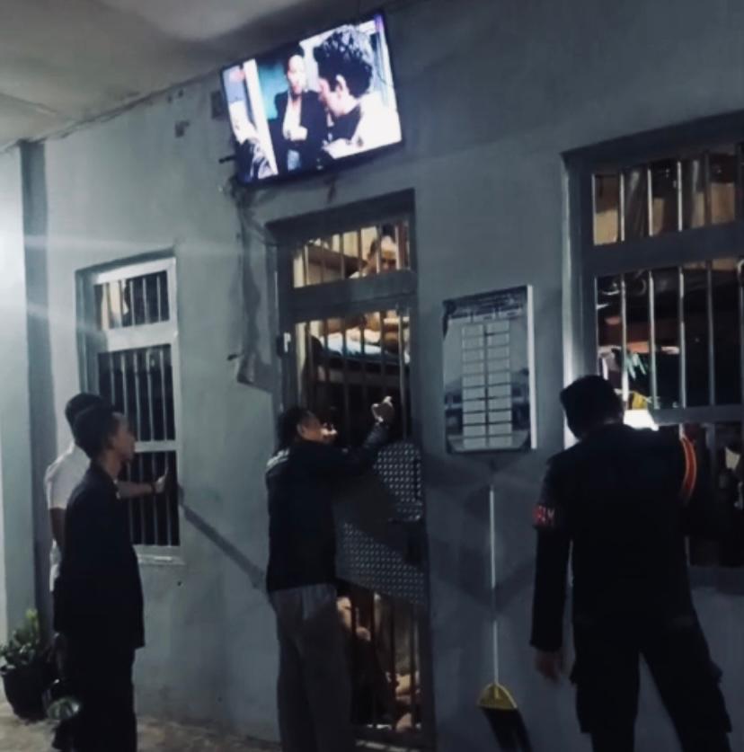 Kalapas Narkotika Karang Intan Pimpin Kontrol Keliling Malam untuk Pastikan Keamanan TetapKondusif