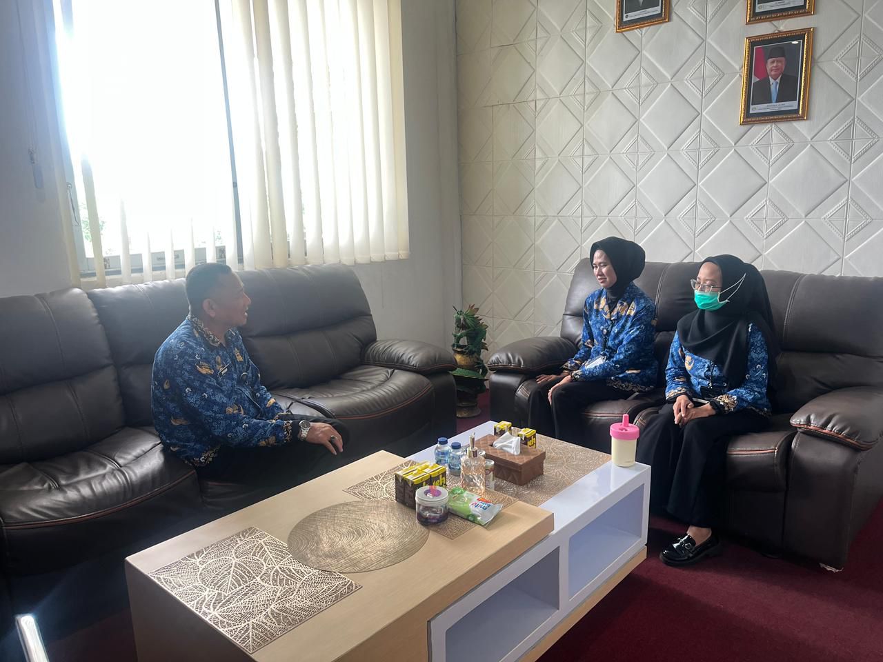 Kalapas Perkuat Layanan Medis: Tenaga Kesehatan Lapas Karang Intan Didorong Aktif Sambangi Blok Hunian